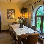 Courtyard House- Luxury House With Floodlit Tennis Court 度假居 诺斯阿勒顿